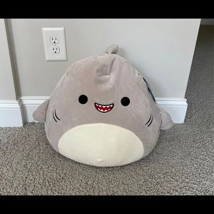Gordon the Shark 16” Squishmallow NWT